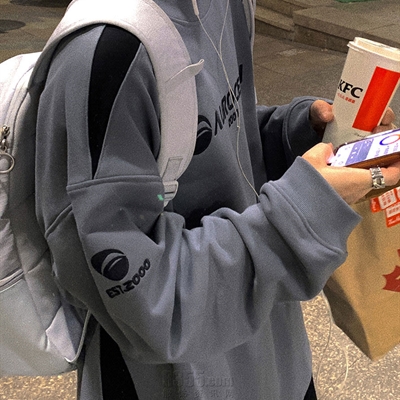 市场上装-卫衣-电商卫衣