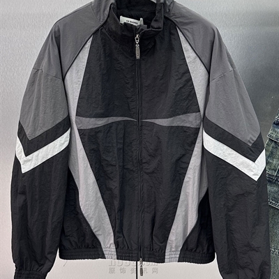 市场上装-夹克-休闲夹克