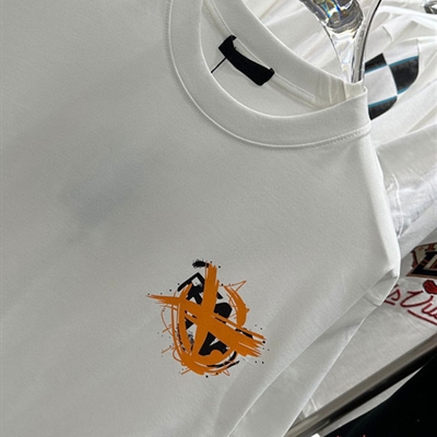 市场上装-T恤-欧货T恤