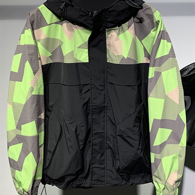 市场上装-夹克-休闲夹克