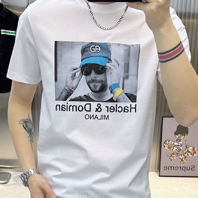 市场上装-T恤-欧货T恤