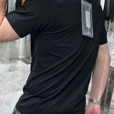 市场上装-T恤-欧货T恤