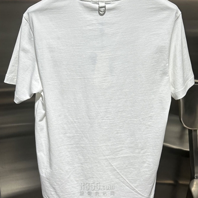 市场上装-T恤-欧货T恤