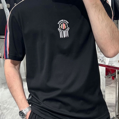 市场上装-T恤-欧货T恤