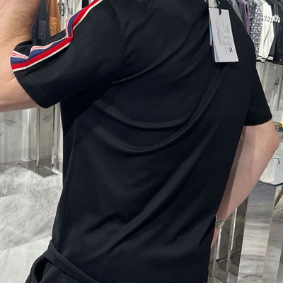 市场上装-T恤-欧货T恤