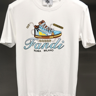 市场上装-T恤-欧货T恤