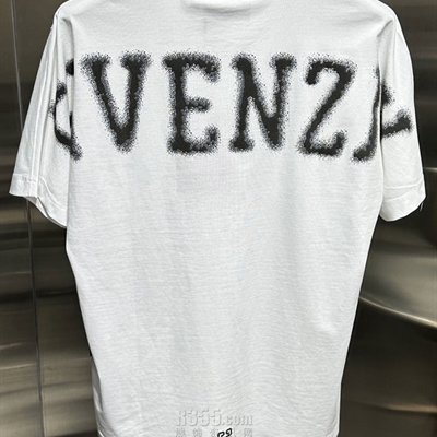 市场上装-T恤-欧货T恤