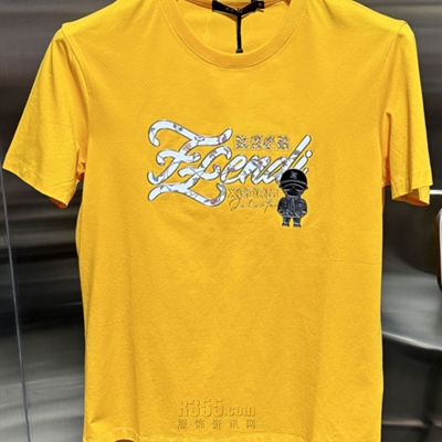 市场上装-T恤-欧货T恤