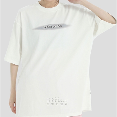 市场上装-T恤-电商T恤