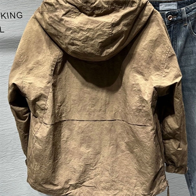 市场上装-夹克-休闲夹克