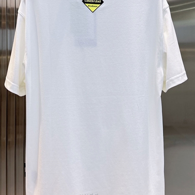 市场上装-T恤-欧货T恤