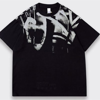 市场上装-T恤-电商T恤