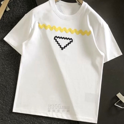 市场上装-T恤-欧货T恤