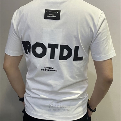 市场上装-T恤-休闲T恤