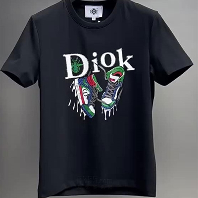 市场上装-T恤-欧货T恤