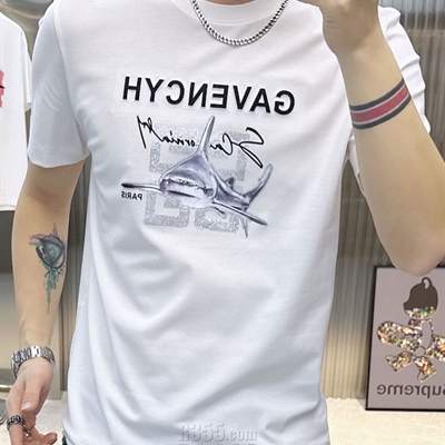 市场上装-T恤-欧货T恤