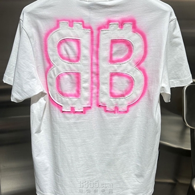 市场上装-T恤-欧货T恤