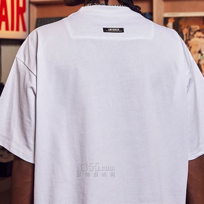 市场上装-T恤-电商T恤