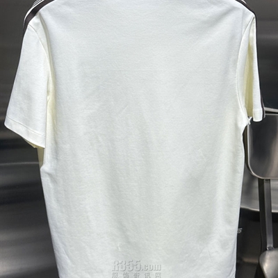 市场上装-T恤-欧货T恤