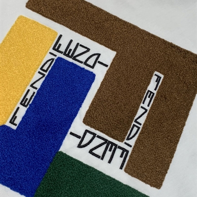 市场上装-T恤-欧货T恤