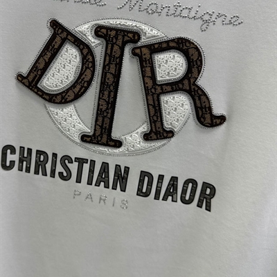 市场上装-T恤-欧货T恤