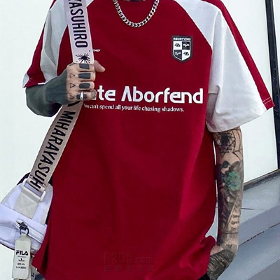 市场上装-T恤-电商T恤