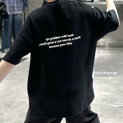 市场上装-T恤-休闲T恤