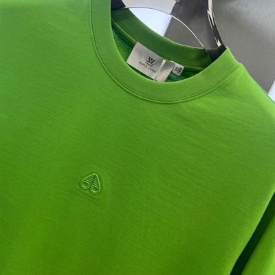 市场上装-T恤-欧货T恤