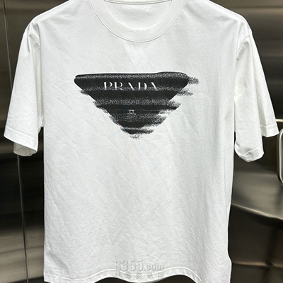 市场上装-T恤-欧货T恤