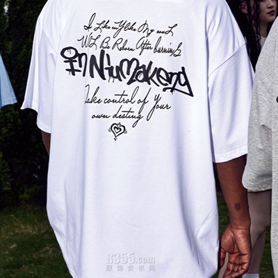 市场上装-T恤-电商T恤