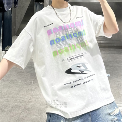 市场上装-T恤-休闲T恤