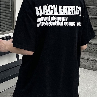 市场上装-T恤-电商T恤