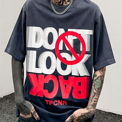 市场上装-T恤-电商T恤