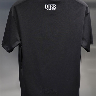 市场上装-T恤-欧货T恤