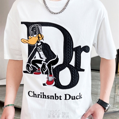 市场上装-T恤-欧货T恤