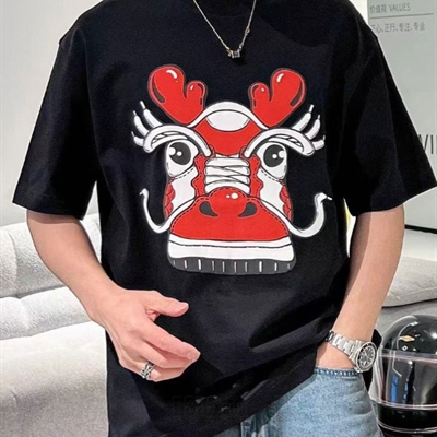 市场上装-T恤-欧货T恤