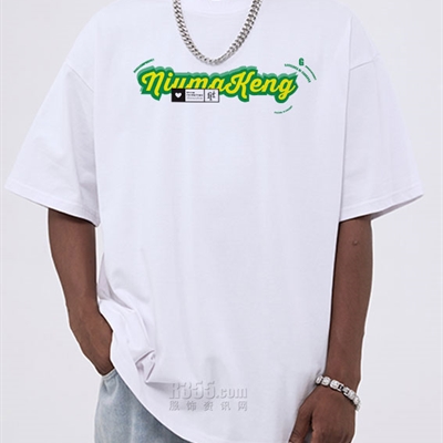 市场上装-T恤-电商T恤