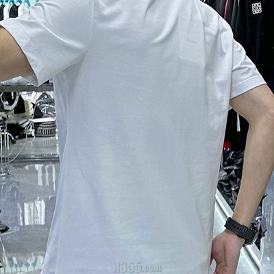 市场上装-T恤-欧货T恤