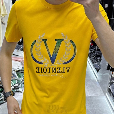 市场上装-T恤-欧货T恤