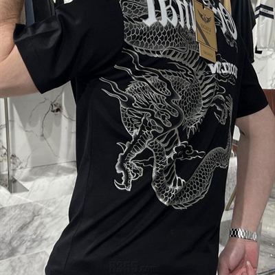 市场上装-T恤-欧货T恤