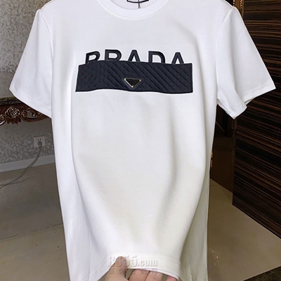 市场上装-T恤-欧货T恤