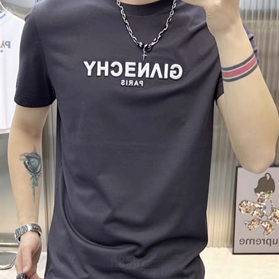 市场上装-T恤-欧货T恤