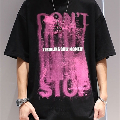 市场上装-T恤-电商T恤