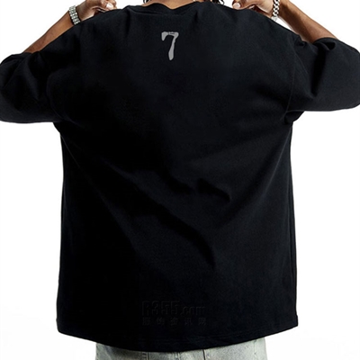 市场上装-T恤-电商T恤