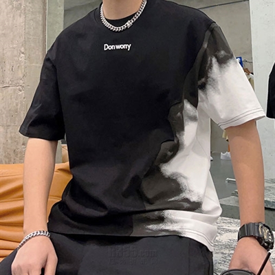 市场上装-T恤-休闲T恤