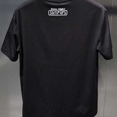 市场上装-T恤-欧货T恤