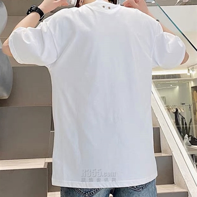 市场上装-T恤-欧货T恤