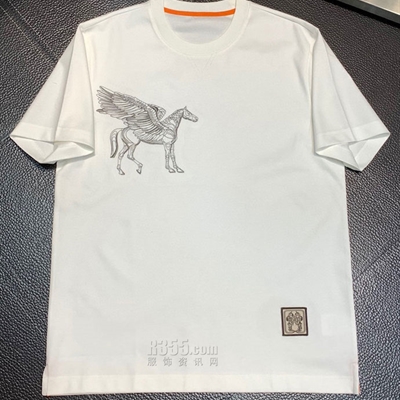 市场上装-T恤-欧货T恤