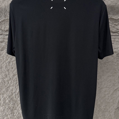 市场上装-T恤-欧货T恤