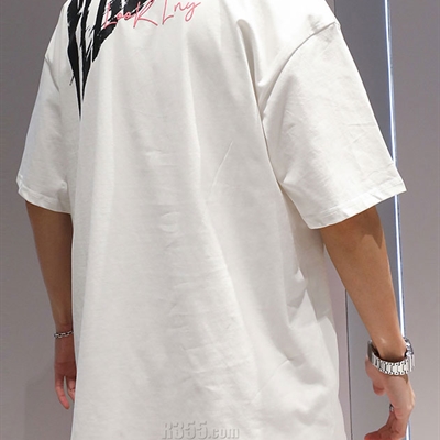 市场上装-T恤-电商T恤